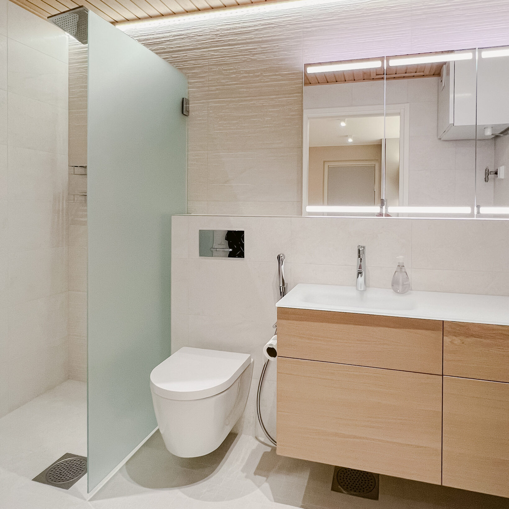 Suunnittelua vaativista remonteista ja uudiskohteista kevyisiin konsultointeihin.